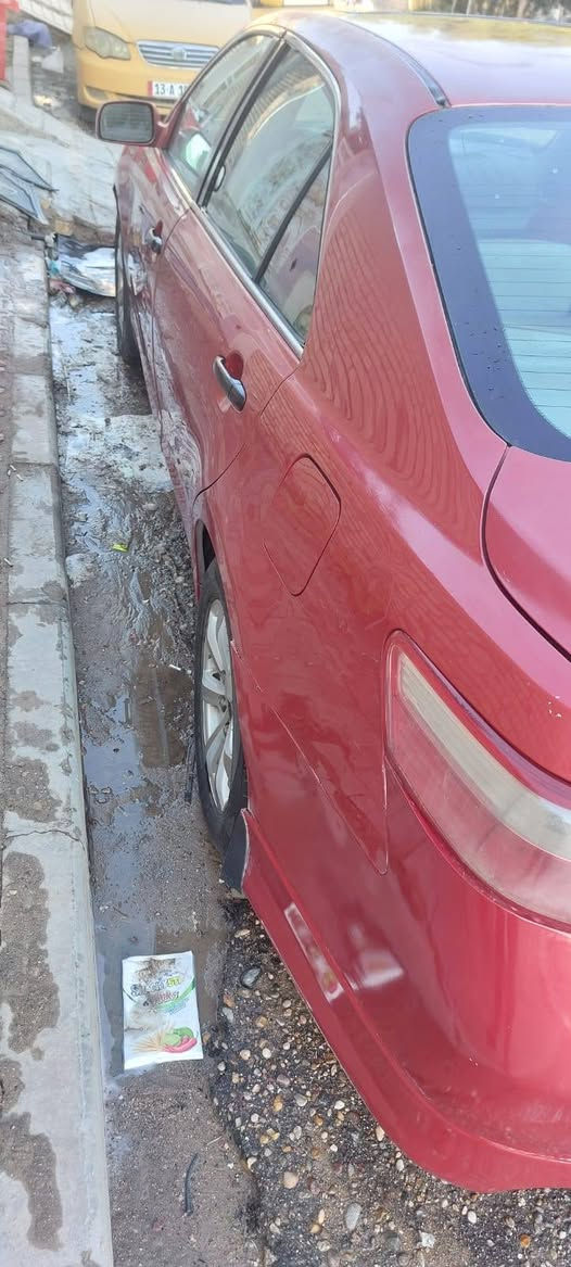 السلام عليكم كامري موديل ٢٠٠٧ رقم بصره شرط تحويل وارد امريكي فول مواصفات محرك ٢٤٠٠ فتحه سقف شاشه كامره كشن كهربائي  دواخل نظيفه البدي شوف العين بيه صبغ قطع قليله للبيع السعر ٧٠ وبيها مجال المكان ميسان ..للتواصل على الرقم ***********
