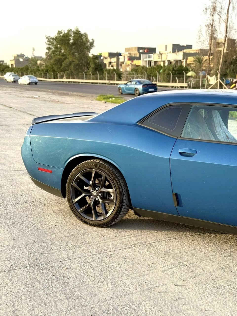 السلام عليكم 
للبيع جالنجر 2021 sxt
جاهزه السياره  10 /10 
ماشيه السياره 80 km
رقم شمالي تحويل ثاني يوم او وكاله
حادث موضح بالصور فقط لاغير شرط سونار ماكو اختلاف 
السعر 225وبيها مجال بسيط 
***********
 0771 976 4604
