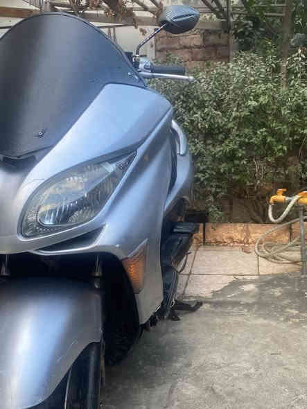 السلام عليكم فورزه 09كرستال للبيع دراجه حلوه نضيفه مكينه مكفوله. بصمه كهربائياته كله شغاله حساسات شغاله كير اني لاغي بس موجود عندي الي يريده وياهه اي شي ما مبدل بيه دراجه جديده. نقصه فقط تريشه نكسرت عندي اليمنه بكاني بغداد الشرطه الرابعه السعر 960 رقمي ***********
