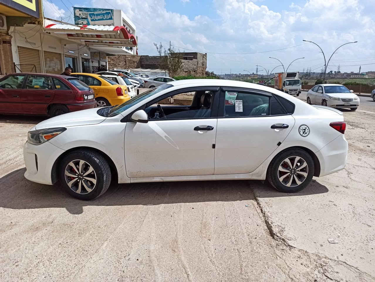 السلام عليكم 
كيا ريو
موديل 2019
موصفات نص فول 
رقم اربيل الدولي 
كابون بأنزين الكتروني 
وارد امريكي 
تبريد وتدفىه 
محرك وكير شرط
محرك 16 GDi
سياره ضررها دعاميه خلفيه وتعديل بارد بجاملغ الامامي 
رقم الشاصي مرفق مع الصور 
السعر118$وبيها مجال 
🛑ملاحظه مهمه
 يرجى الاتصال من  الساعه 9 صباحأ إلى الساعه 9 مساء
#العنوان موصل الجديده شارع بغداد مجاور سنتر بغداد
#مكتب ال رزان للسيارت
***********
***********
