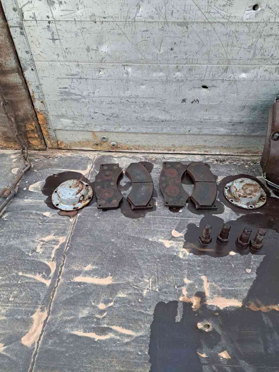 السلام عليكم
بسبب الوعود الكاذبه اعدى النشر 
فلانجات افيكو ٦ برغي دسك كامل جديد ***********
العوان واسط صويره السعر التصل ودلل ❤️
