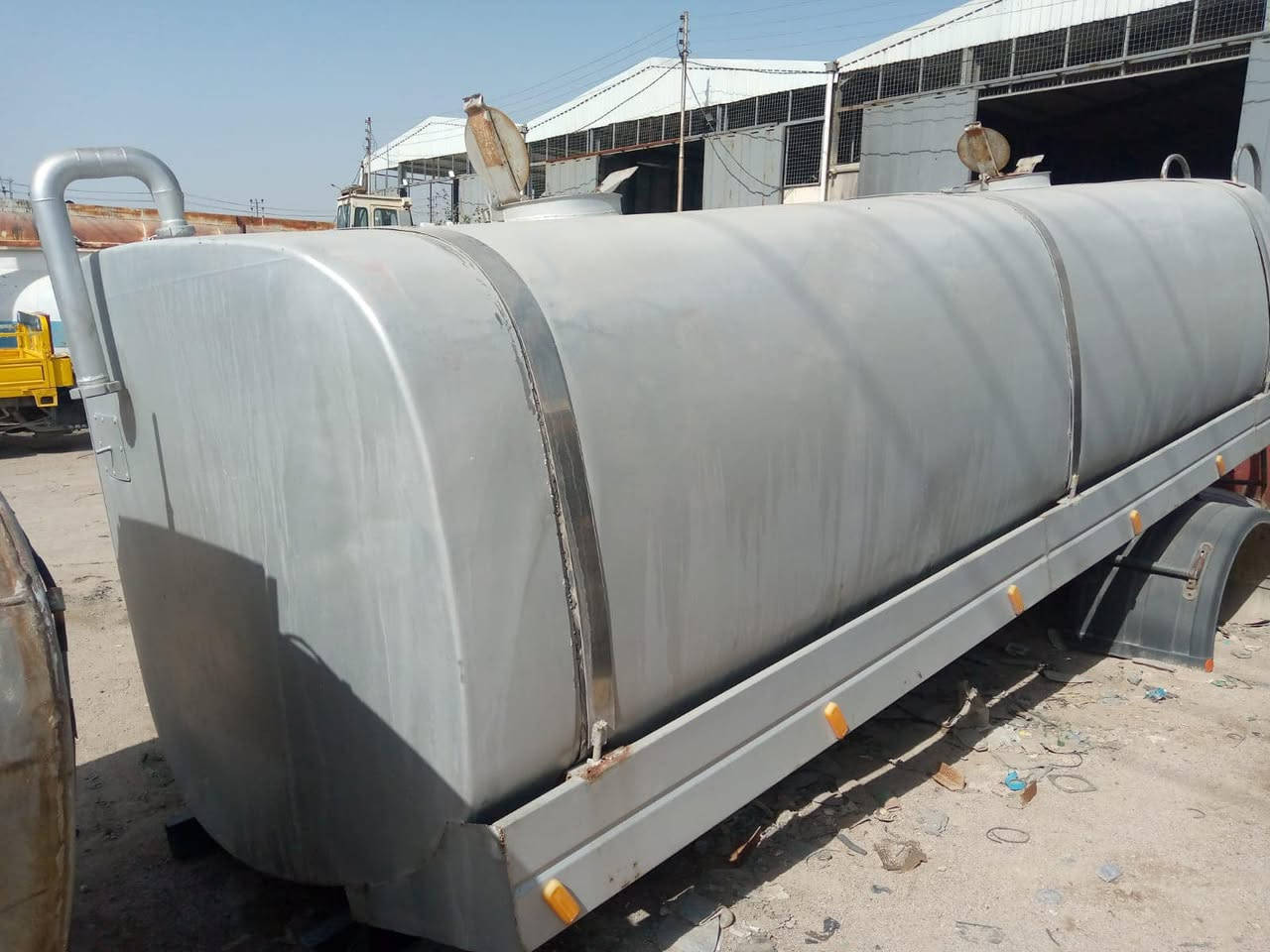 للبيع تانكي ستيل طوله 6 متر 15 طن ونص تانكي نضيف عنوان بصره 
للاستفسار الاتصال ع الرقم 
***********
