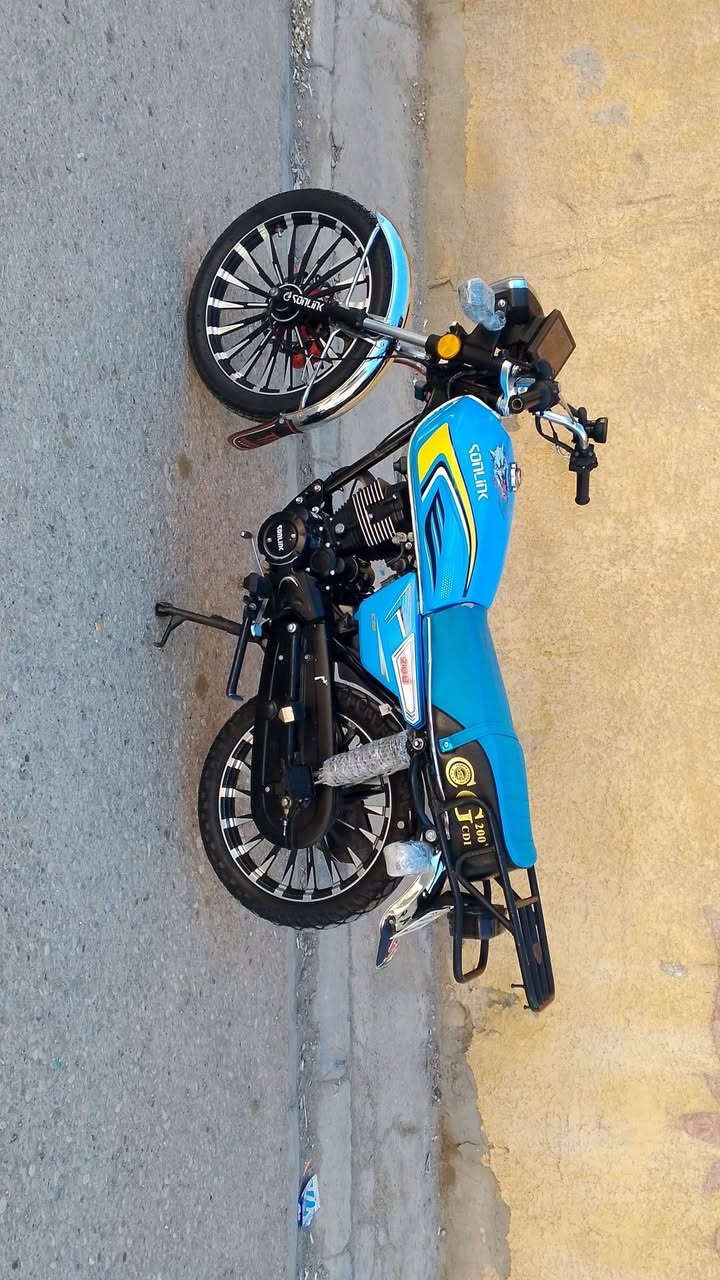 السلام عليكم دراجه سيفان موديل 25 دراجه مكينه 200 كامله ما بيها اي شيء دراجه خير من الله ناعمه ورزنه كهربائيات شغاله مكان ديالى هبهب السعر 750 وبيها مجال وهذا الرقم***********
