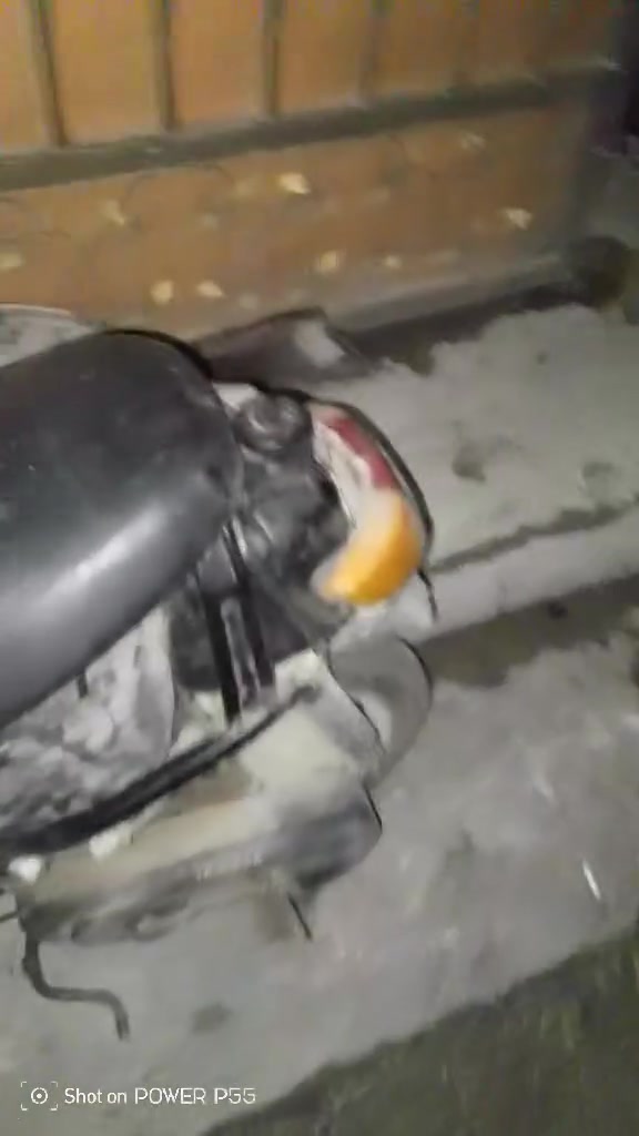 سلام عليكم دراجه بطه دراجه كلش نضيفه كفراته كله كامله مفوله بس طفت بيه ما اعرف شبيه اني ابيع كوم حديد مكاني بغداد حي العامل سعر200بس واتساب***********
