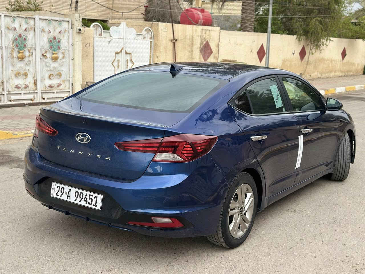 السلام عليكم للبيع الانترة 2019 وارد امريكي حادثها جداً خفيف بدون دواخل فقط رش 
سونار موجود بنهاية الصور 
مكينة 2000 دوش 
نص فول 
حدادية 100/100
رقم واسط تحويل مباشر 
شاشة جبيرة مانع انزلاق رادار امامي حساس خلفي ردار بل جوانب كامرة خلفية 
السعر 117وبيها مجال 
للاستفسار اتصال ***********
