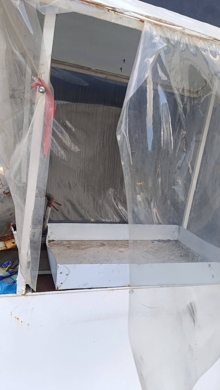 عربانه حب نضيفه مابيهه عيب كامله بس تشغل سعر 115 حديد اصلي وتايرات اتصال على رقم ***********
