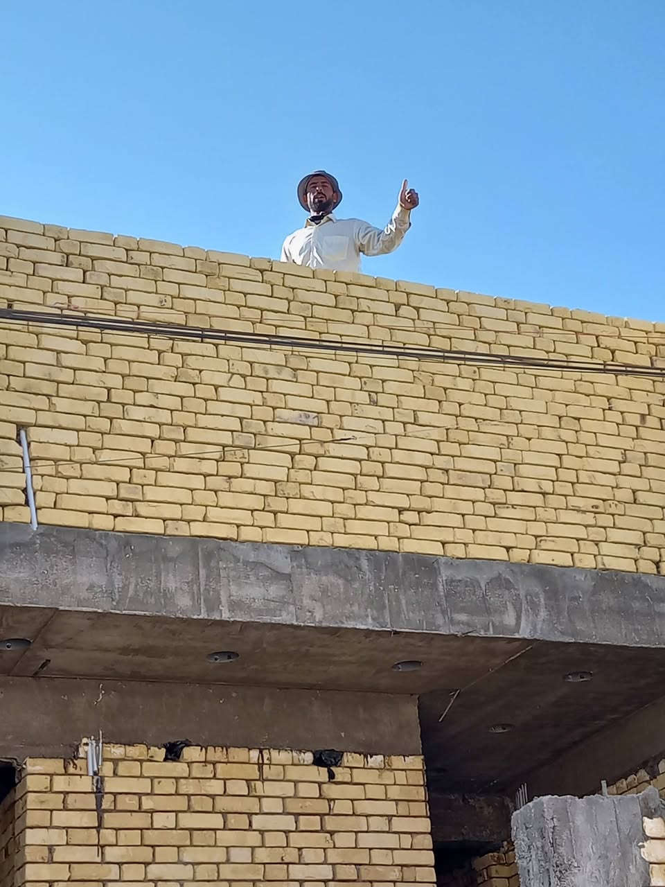 اللهم صل ع محمد وال محمد تم هذا البناء مواد وعمل بناء ابيوت هياكل وهذا رقمي ***********
