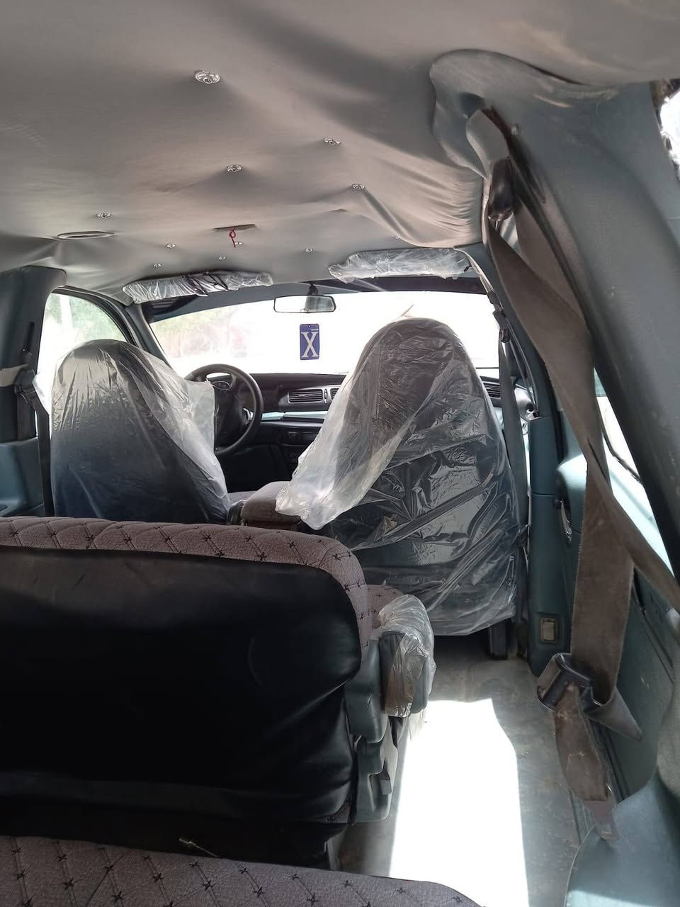 السلام عليكم.من رخصة الادمن للبيع. سيارة فورت وندستار موديل ٩٦ محور محرك كامري ابو الجف ٧ راكب لون اخضر فاتح للاستفسار على الرقم التالي ***********
