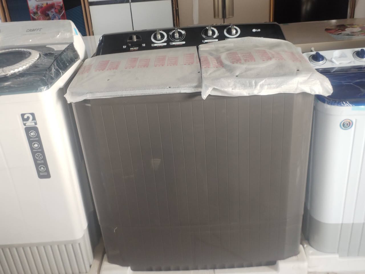 يتوفر لدينا غسالات عاديه و اتوماتيك وغسالات صحون مختلف الماركات والأحجام كما موضح في الصور نقدا وبالتقسيط 
#جمعية
#للبيع بالتقسيط


**إذا كنت صاحب هذا الإعلان وتريد حذفه لأي سبب، رجاءا أرسل رسالة إلى الدعم الفني**