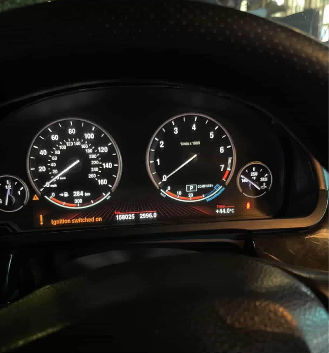 سلام عليك اخوان.  للبيع   
 
BMW  750li V8  Twin turbo    🔥

موديل  2012   

سيارة صبغ 3قطع بدون دواخل 
مواصفات  فول    
داخل  قهوائي 
باب    طويل
 ٤ ابواب شفط
 
كشنات جلد هيتر و ميموري

ويل  20 

Auto stop

باقي هواية مواصفات  مااذكر

سيارة ماشية 105 mil 
    
   $155 

مكان السيارة كربلاء
*********** كربلاء, العراق
