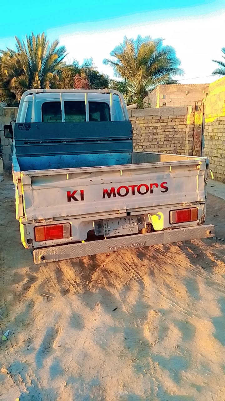 سلام عليكم كيه دبل قماره للبيع موديل. 93.محرك 2700 رقم بابل سنويه ل28 مكان رميثه للستفسار رقم ***********
