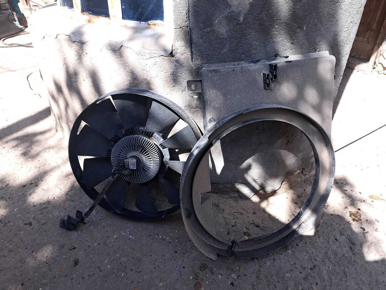 السلام عليكم غراض بلايزر للبيع كلج كهربائي كامل مع الحاضن  شرط الفحص ب 200الف 
بارو جديد وع الشغل مال كصه سعر ٥٠
عنبار جديد ع الشغل ب ٣٠ الف 
كلج ب ٥٠ الف 
قاعده مال فيت بم شغاله بس فيت بمها ضعيف سعرها ٢٥ ااي ياخذهن كولهن سوه غير حساب مكاني بابل
***********
