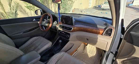 توسان
موديل 2020
مكفوله كفاله 
رقم بغداد
العنوان واسط 
السعر ٢١٠ وبيها مجال
***********
