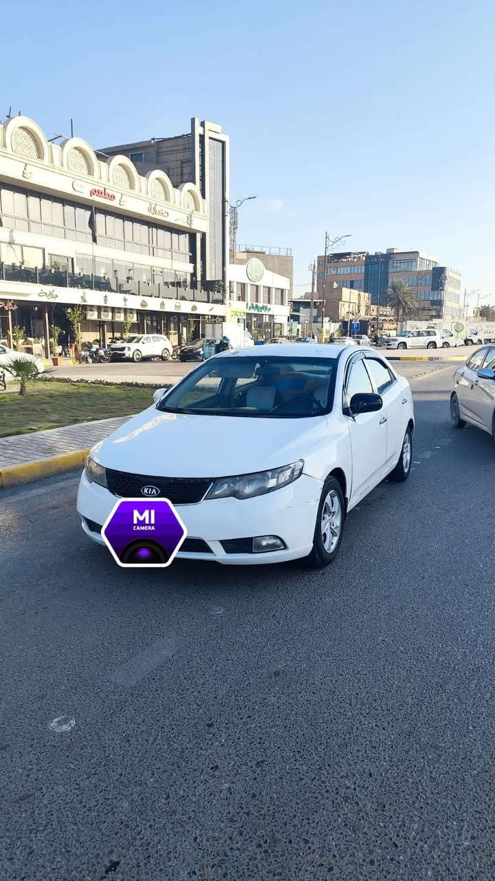 سيراتو خليجي موديل 2011 مكينه 1800 كير. وحداديه تخم تايرات جديد تبريد ثلج تفه ويلكب شاشه ربع سماعات كرهبايات كله شغاله بيه ربع قطع بدون دواخل رقم ربيل تحويل مباشر سعره 65وبيه مجال مكاني كربلاء المقدسة 
***********
