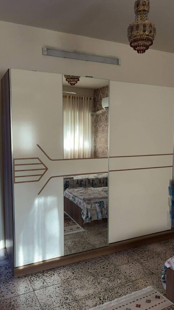 غرفه
تركيه سريرين 
وكنتور سلايت 
وميز تواليت

- استعمال قليله جدا  
- ⁠
 السعر // ٤٥٠

العنوان  بغداد الاعضميه للتواصل خاص موجوده


**إذا كنت صاحب هذا الإعلان وتريد حذفه لأي سبب، رجاءا أرسل رسالة إلى الدعم الفني**