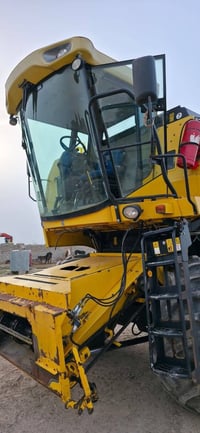 اسلام عليكم حاصدات نيوهولند للبيع موديل 2013 الاستفسار على رقم 0780098...