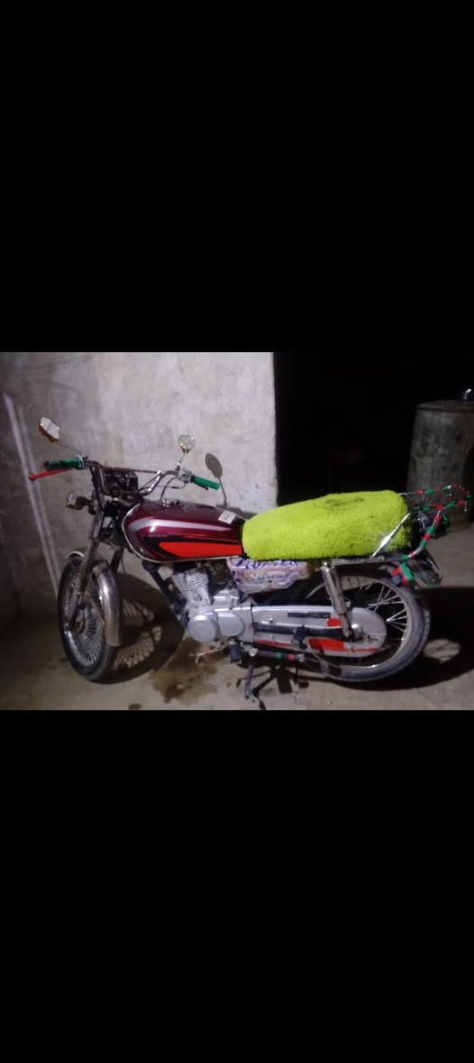 سلام عليكم لبيع دراجه ايراني مكفوله موديل ٢١ بدون السعر ٣٢٥ وبيه مجال قليل اي ستفسار تصل علا الرقم *********** مكاني الكوت موفقيه وحياكم الله
