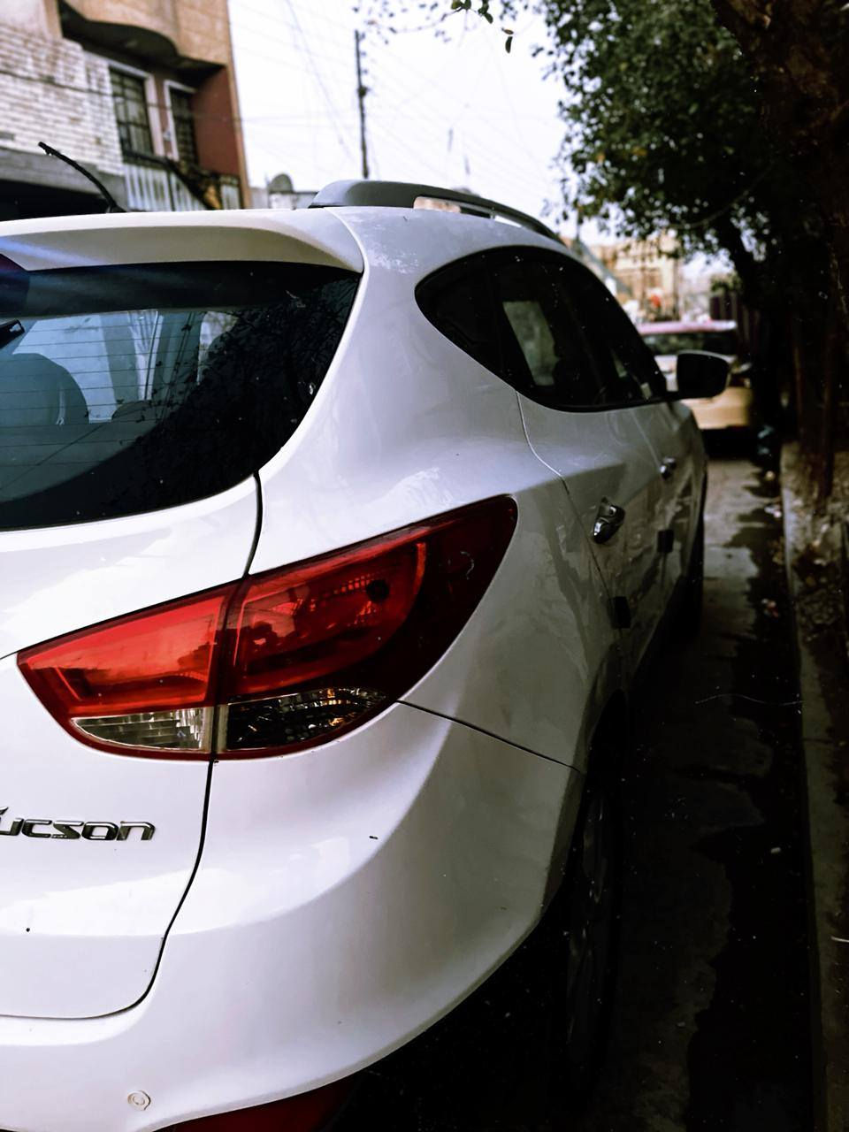 توسان١٣  بيهه قطعتين صبغ رقم بغداد بسمي رقم هاتف ***********
