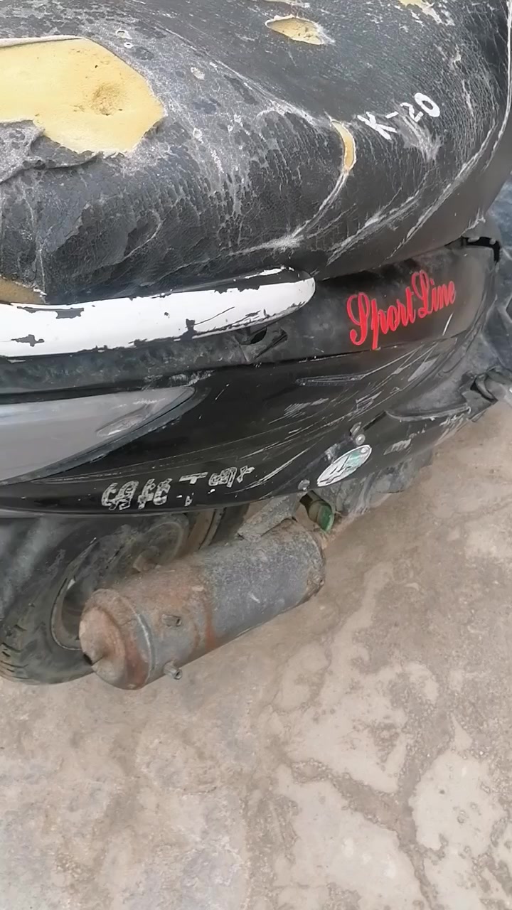 دراجه g4 للبيع مكان نجف طافيه اعتقد كابريتر لو فيت بم مافحصته ب200 وبيهه مجال ***********
