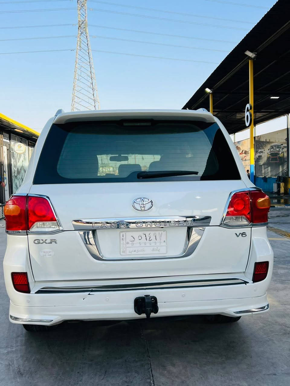 لاندكروز 2012  فول مواصفات 
ماشيه 246 فول مواصفات 6 سلندر 
بصمه تشغيل 
بصمه ابواب 
شاشه 
خمس كامرات
داخل جلد 
فتحه سقف 
اشاير بلمري 
ويل كب 
مقاعد كهرباء
6 سلندر 
لد خلفي 
ثلاجة 

أي استفسار
***********2

مكان بغداد بسماية
