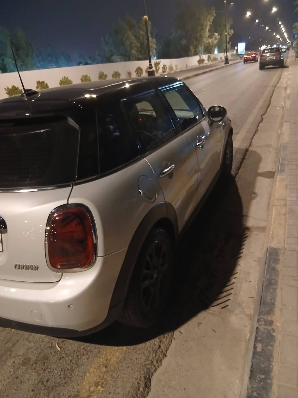 مني كوبر٢٠١٩ فول موصفات اتوماتيك بانوراما اربع أبواب  تربو ١٥٠٠
اي ستفسار واتساب  او اتصال
***********
