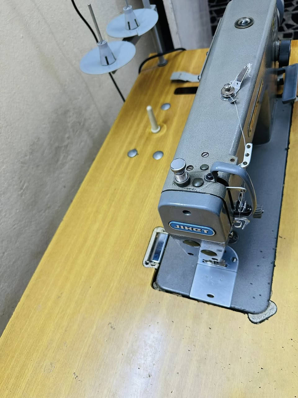 مكينة خياطة جاكيت نظيفة جداً
ماطور جديد تحكم كامل 
السعر 250 الف بيها مجال بسيط 
مكاني بغداد مدينة الصدر


**إذا كنت صاحب هذا الإعلان وتريد حذفه لأي سبب، رجاءا أرسل رسالة إلى الدعم الفني**