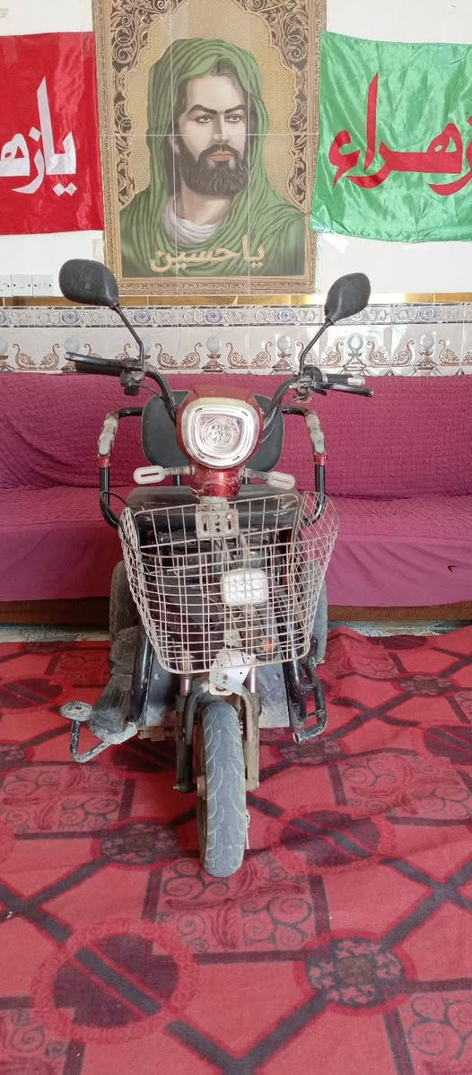 السلام عليكم دراجة شحن احتياجات خاصة  شغالة للبيع السعر 550 وبيهة مجال للاستفسار الاتصال على الرقم *********** 
يوجد واتساب
