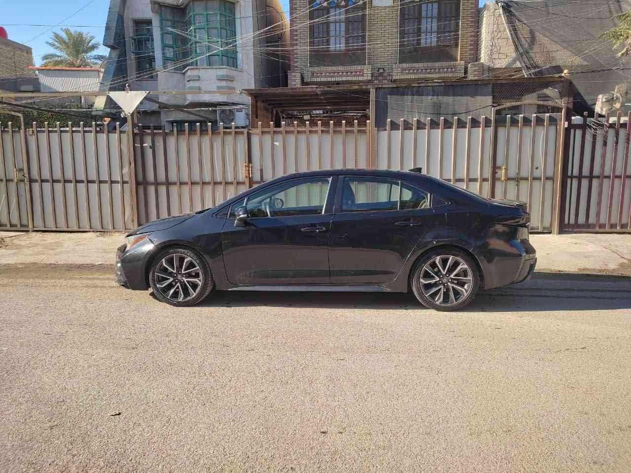 السلام عليكم
كورلا xse 2020

اللون اسود بشذرة بنفسجية

اعلى فئة فول مواصفات 

محرك 2000

سلايد روف

تدفئة كشنات 

نقاط عمياء 

كشن كهرباء

ويل كب رياضي 

 وباقي المواصفات المعروفة 

السيارة ماشية 118الف km

حادث من امريكا صندوك 

وبالعراق مبدل بابين عكس السايق ومصبوغات ويه رصعات تكمه وجاملغ خلفي 

كير مكينة نظيفات غير مفتوحة 
السعر 128 ورقة 
***********
