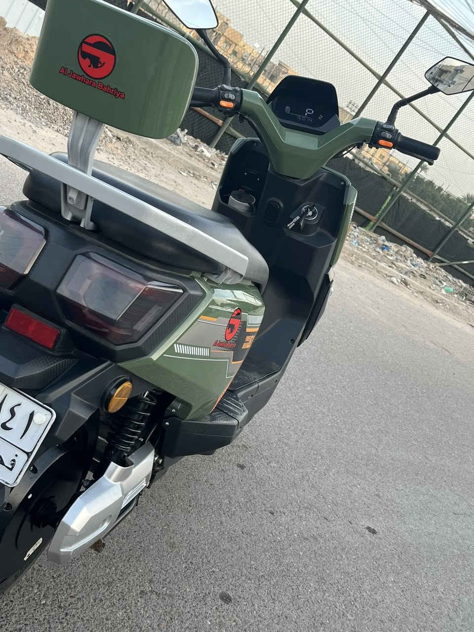 دراجه شحن فول مواصفات كلشي بيهه باتريات ليثيوم ب مساحه 8بطاريات جاف دراجه رزنه وحلوه ملف 3000واط حقيقي نحاس اصلي مكاني بغداد حي العامل دراجه للبيع  تواصل ***********
