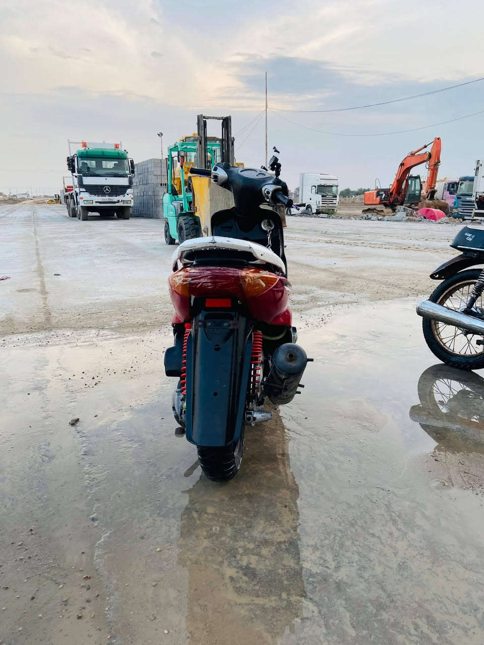 سكنس نثيه دراجه نضيفه و كامله كلشي جديد المكان قضاء الهوير تواصل *********** وتساب
