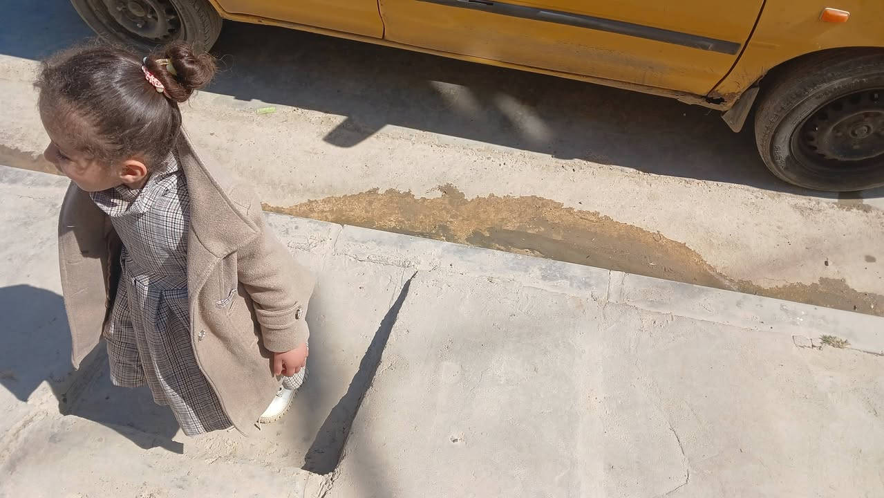 السلام عليكم
سايبا . موديل 2013.
شرط وكالة و.تحويل سيارة اسم اخوي 
سنوية تنهي شهر ثامن مشروع وطني اي مكان تتحول
عليها هيئة 250 الف فقط
سعرها 30 $ بيها مجال 
بيها كابون بانزين . كير محرك شرط محرك معمر جديدة محرك مازدة قطارة مال بانزين 
مكاني الموصل مشيرفة اولى 
***********
