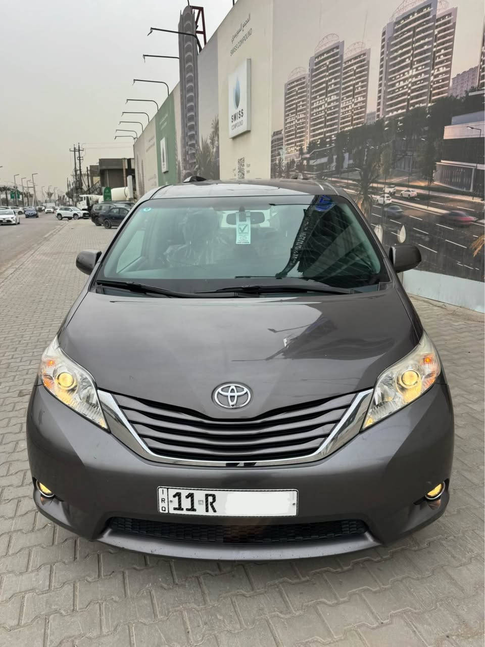 بسم الله الرحمن الرحيم 
        «للبيع فقط»
 TOYOTA SIENNA 2015  
السيارة مخزنة ماشية 56 الف فقط 
شرط الفحص وين ميعجبك——

كلين تايتل – مكفول من كلشي ✅
صور امريكا والكارفاكس مرفقة بل صور
بيه فقط بل عراق مضروبة 
طابوكه بل بنيد ومصلحة عله كده
موضحه بل صور
وبيه مكانات pdr

الفئة: LE موصفات عادية 
* شاشة 
* كامرة خلفية 
* شاشة اعطال
* تحكم ستيرن جهتين
* كروز سرعة
* ابواب سلايت كهرباء
* كشن السائق كهرباء 
* تبريد 3 قطع
* 7 راكب
* لايت اوتو + نهاري
* كشافات ضباب

حجم المحرك: 3.5 لتر V6 قوي 💪
كير اوتو ماتيك + سبوت 6 سرعات🔥

رقم بغداد + سنوية + هزه كله جديد جاهز✅

—— مسويله ادامه كامله دهن + فلاتر 
نوزلات بلكات فلتر فيت بم تخم تايرات
الصدر كله بلادي 100‎%‎ ———✅
____السيارة جاهزة ونضيفة جدا 
بيه فقط نقص واحد بوري التبريد مزروف
واذا ضلت منا لشهر اني اسوي

للاستفسار : *********** (ابوسيف)
الموقع 📍: < بغداد.الغزالية>
السعر  💵: < 235 ورقة > بيه مجال بسيط
اتشوف السعر غالي السيارة نضيفة جدا
وماكو بنضافتة وبموديله بل عراق كله
واذكر 😒(كلين وماشية 56)

اسف عل اطلة 🌹بس ذكرت كلشي
 علمود لحدايضل يسئل🙃 بغداد, العراق
