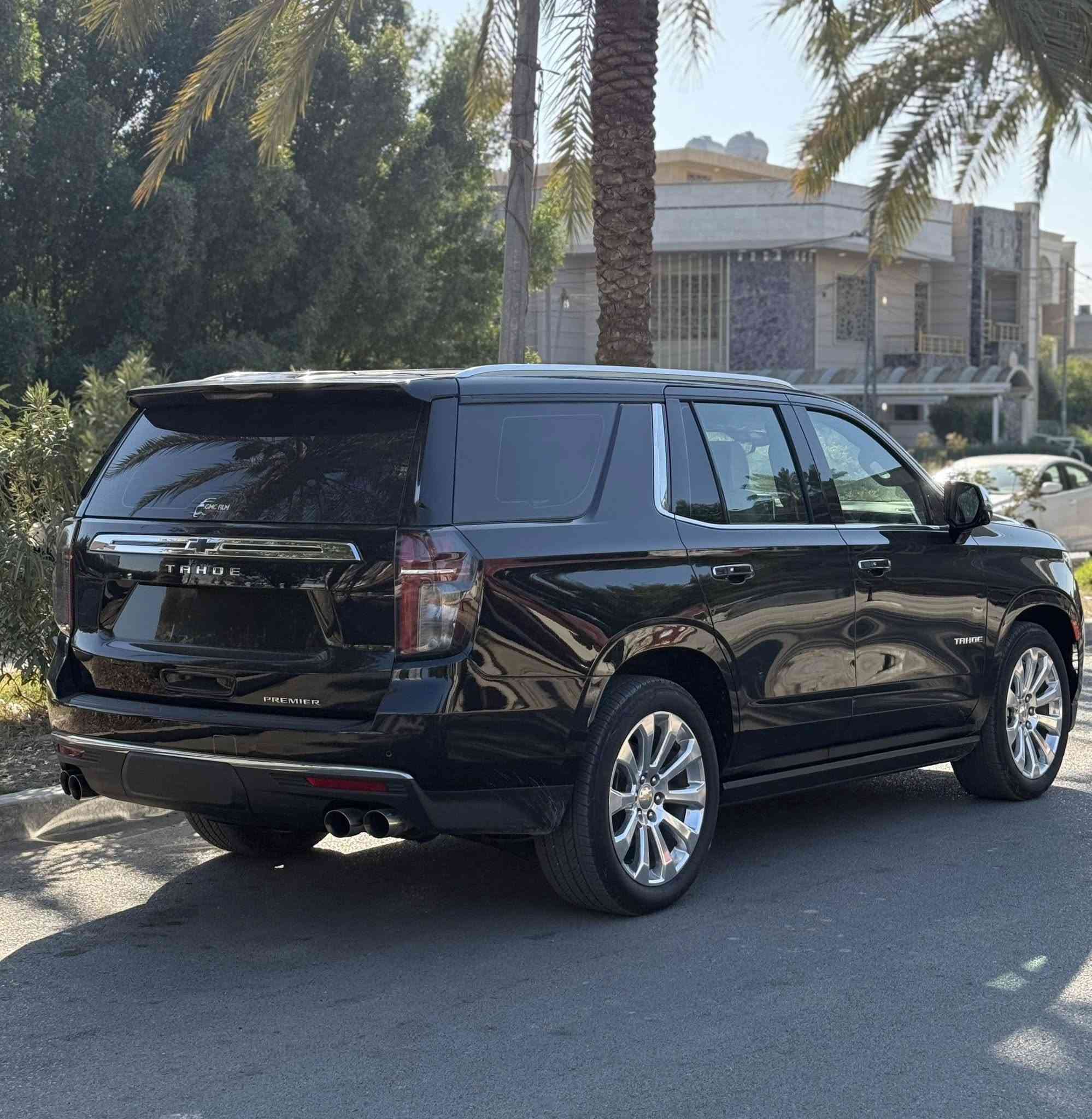 تاهو بريمير 2023 ( خليجي ) وكاله المنصور
كفالة عامة ماشية 10 الف كم حقيقي شرط الفحص
من بارد وصبغ وتبديل او دبل كود 
مغلفه ppf من هيه وزيرو يم مركز GMC 
رقم بغداد جديد سنويه بسمي 
حجم المحرك V8 5.3L  فول مواصفات 
المواصفات /
مفتاح التشغيل بصمة  
تشغيل عن بعد  
بانوراما  
فتح الصندوق كهرباء وبالقدم  
دفع رباعي  
حساسات أمامية  
حساسات خلفية  
لايت زينون + LED  
بك لايت LED  
دخول بصمة ذكي  
حساسات ضغط الاطارات  
اشارة في المرايا الجانبية  
المرايا قابلة للطي كهرباء  
ماسحة خلفية  
تنظيف الكاميرا الخلفية بالماء  
عدد AIR BAG 8  
نوع الكير/ بيانو  
هاند بريك كهرباء دكمة  
دشبول شاشة ديجيتال  
شاشة Apple Car play  
شاشات خلفية ترفيهية  
شاشة عرض على الزجاج الأمامي (Data Show)  
كاميرا دوارة  
5 كاميرات 360  
كاميرا في المرآة الوسطية  
الانارة الداخلية LED  
مقود جلد حياكة  
شفتات خلفية للمقود  
مثبت السرعة Cruise  
المودات والاوامر الصوتية  
شاحن هاتف Wireless  
مخارج منفذ للطاقة  
عدد المقاعد 8  
المقاعد جلد  
حركة المقاعد جميعها كهرباء  
تدفئة وتبريد المقاعد الأمامية والخلفية  
ذاكرة وضعية مقعد السائق  
ثلاجة  
تبريد مناخين منفصلين  
3 قطع تبريد  
أوضاع القيادة Drive Mode  
أوتو هولد Auto Hold  
رادار  
نظام الدوسات كهرباء  
تحذير النقطة العمياء  
نظام مانع الانزلاق  
نظام نزول المنحدرات  
نظام تحديد المسار  
نظام اطفاء وتشغيل المحرك التلقائي 

مكان السياره بغداد السيديه 
للاستفسار الاتصال فقط غير متوفر على الفيس او الواتس
(***********)
