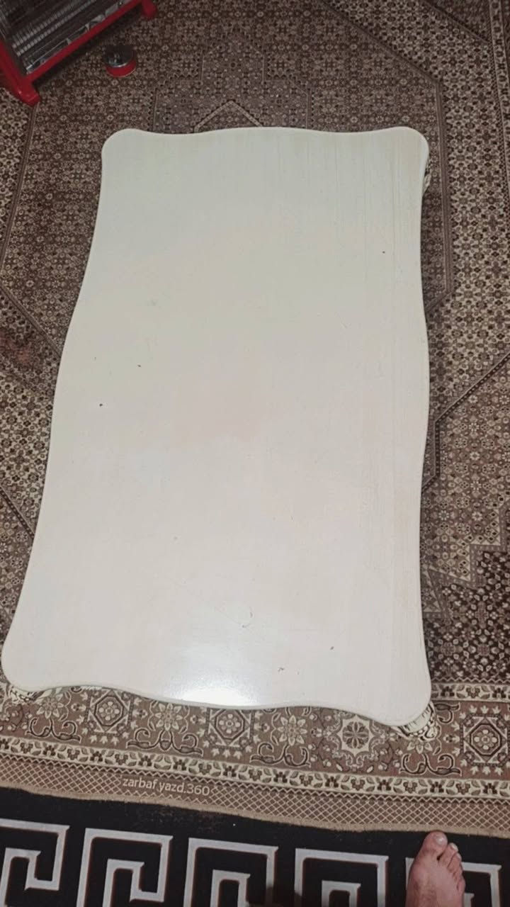 مێزی ناوە ڕاست پاک و جوان بیعه یب بۆفرۆشتن 
قیاس:١م به ٦٠سم 
نرخ:٢٣هه زار
شوێن:سلێمانی
تیل:*********** السليمانية, العراق
