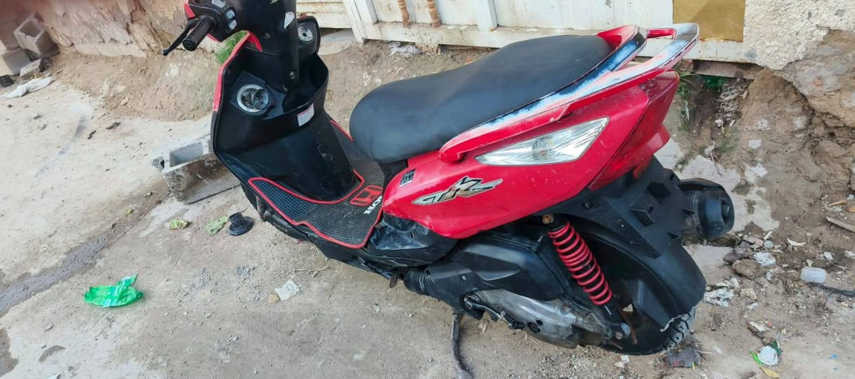 السلام عليكم تحية طيبة تنبيه اخواني واخواتي مكلف بالنشر فقط
دراجه ماكس عداد 140 نظيفه مكينه وكهربائيات كلها شغاله دبل اشاره لايت عالي ناصي تايرات جدد وسريعه للبيع او مرواس السعر 450 وبيها مجال بسيط كفراتها اصليه بيها جراد حلو مال جناي
للأستفسار الاتصال على الرقم ***********
