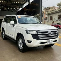 تۆیۆتا لاندکروز 2025 GXR  سفری شەریکەی جیهان  تەنها 1 هەزار کم ڕۆشتووە...