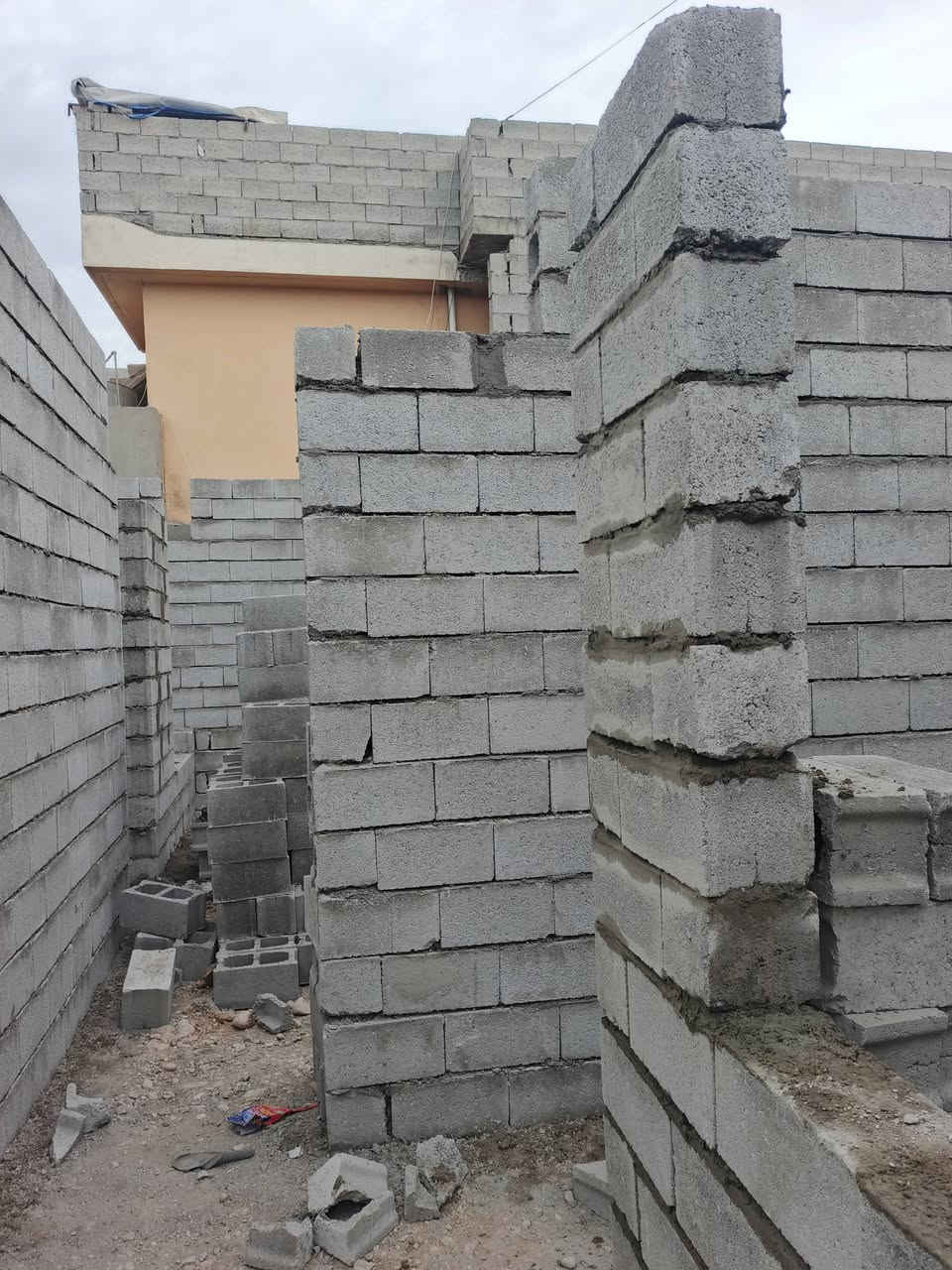 اصطه بناء حالياً متفرق كادر رقم الهاتف ***********
