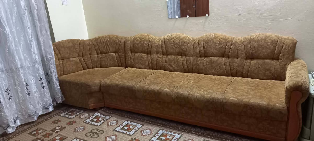 قنفات للبيع الطول 10 امتار رقم الهاتف ***********
