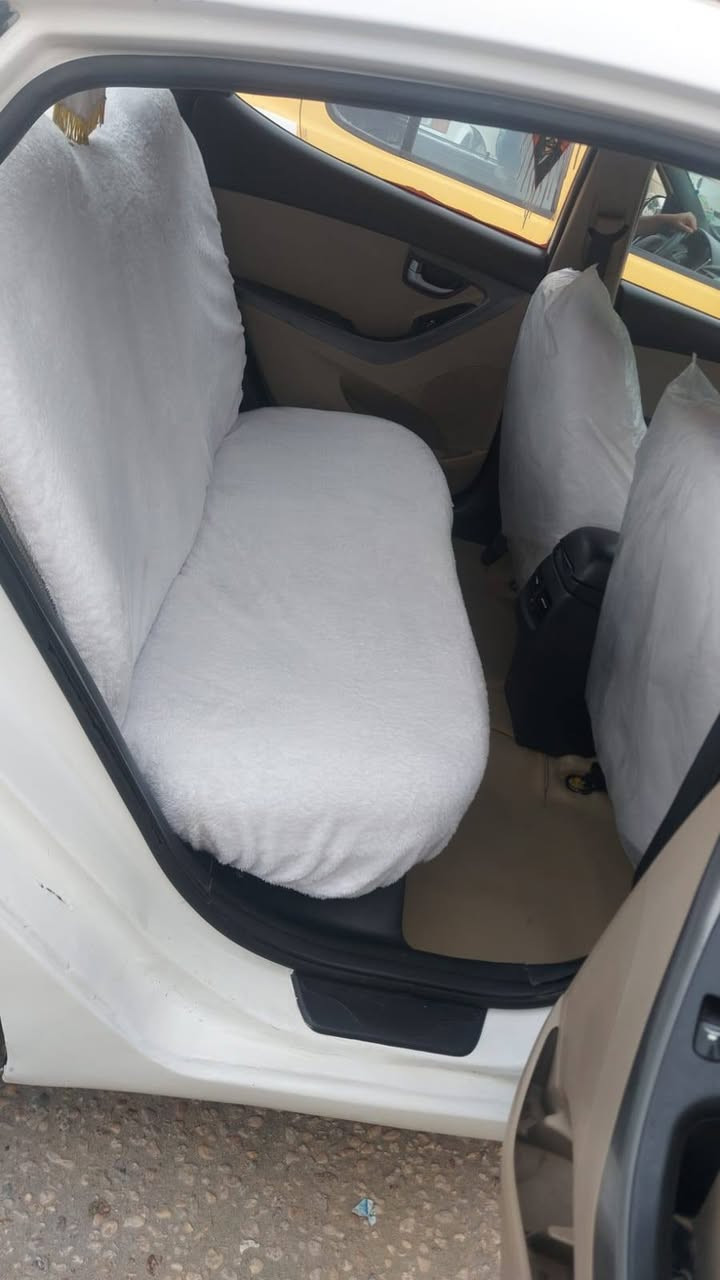 السلام عليكم الإنتر لبيع  مديل 2015 خليجي مكفول من مكينه وكير وحداديه  وتخم تأير جديد علمنا السياره بيه تجيه خفيفه  سياره بسمنا تحويل شوكت متريد
السعر 85 ورقه 
الرقم /***********
مكانك كربلاء
