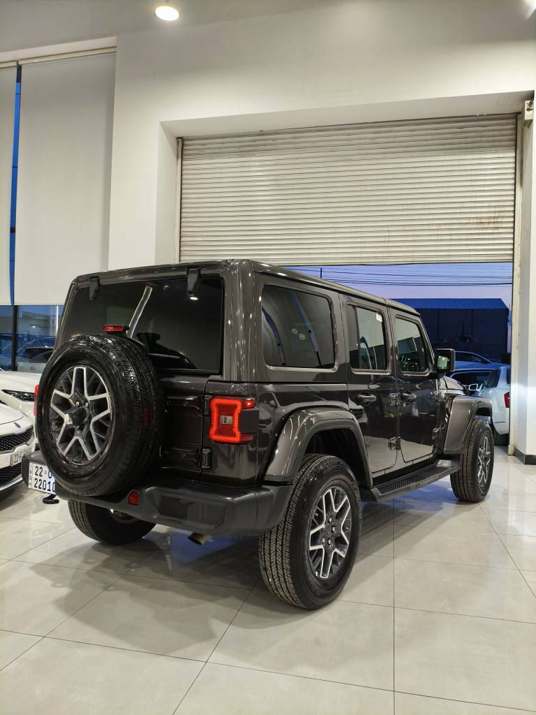 2025 jeep wrangler sahara 
کوردی عربی
سعر بلاش بلاش فقط 270$ ورقە و مجال 🤯

صبغ فقط چاملغ امامی و بنید مبدل بلادی و مکانین تعدیل بارد ✅
السیارە وارد امریکی فوول مواسفات
محرك 4 سلندر تیربو
گیر محرک کهربایی کلش بشرط✅
السیارە ب اسمی تحویل و غرامە نفسی یوم🔥
مکان اربیل
***********
*********** أربيل, العراق
