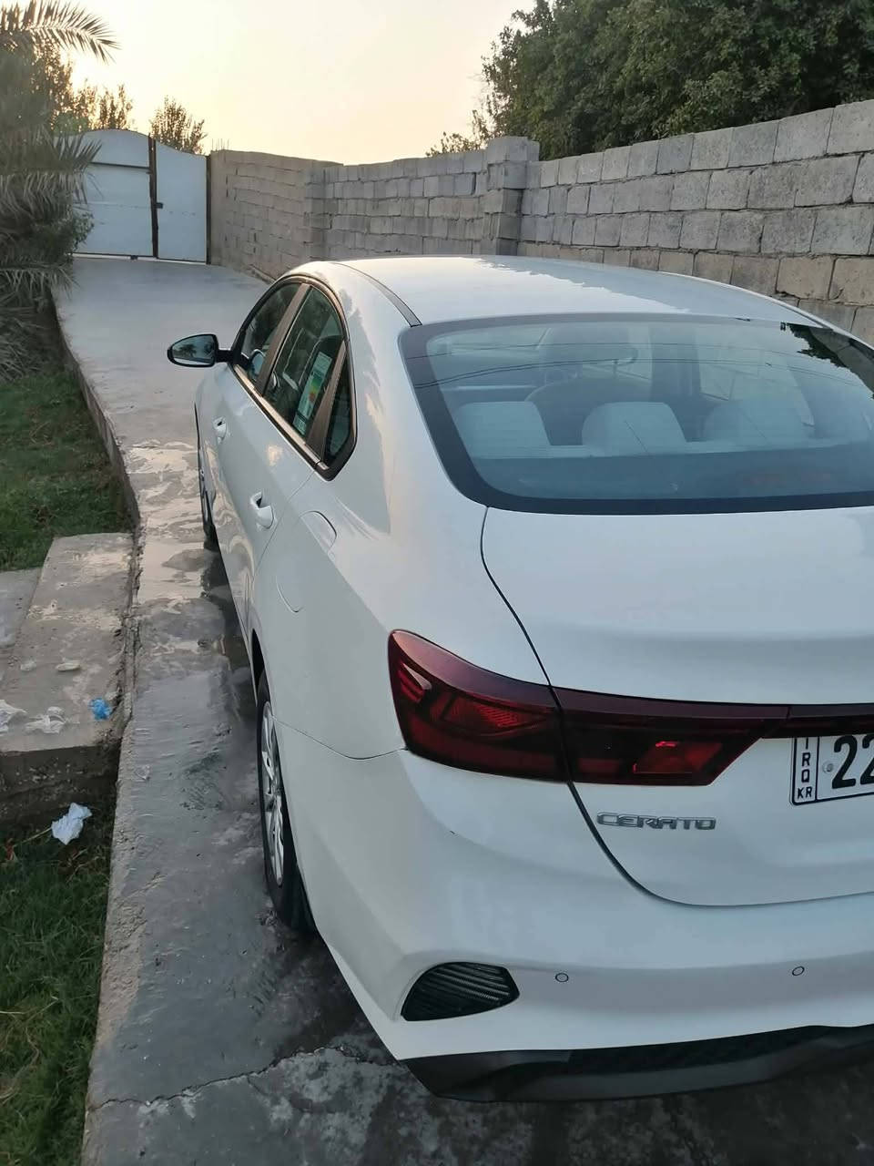 كيا سيراتو
موديل 2022 

وارد خليجي 

السيارة نضيفه جدا 

بيه فقط بارد بلجاملغ الخلفي شويه 

والباقي كفاله عامه 

شرط كير ومحرك مكفولات حدادية جديده تخم تأير جديد 

مواصفات 
 محرك 1600
تبريد ثلج

تبريد امامي خلفي 

حساس  امامي خلفي 

اشاير بلمري المري شفط 

لد نهاري 

لايت زينون عالي وناصي 

السيارة نضيفه جدا 
 رقم اربيل الجديد
مكان السيارة بغداد المدائن 
 السعر خاص 
***********
