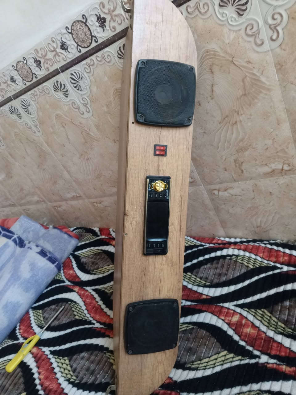 سلام عليكم مسجل ابو شاشه بس شاشه طبله مي وحتركت بقه بس المسجل يشتغل شرط صافي كامل مكمل شد وطلع 25 وبي مجال
