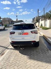 كومباس ٢٠٢٠ limited  ماشية ١١٦ الف كيلو   السعر ١٢٠ ورقة  سونارها بالص...