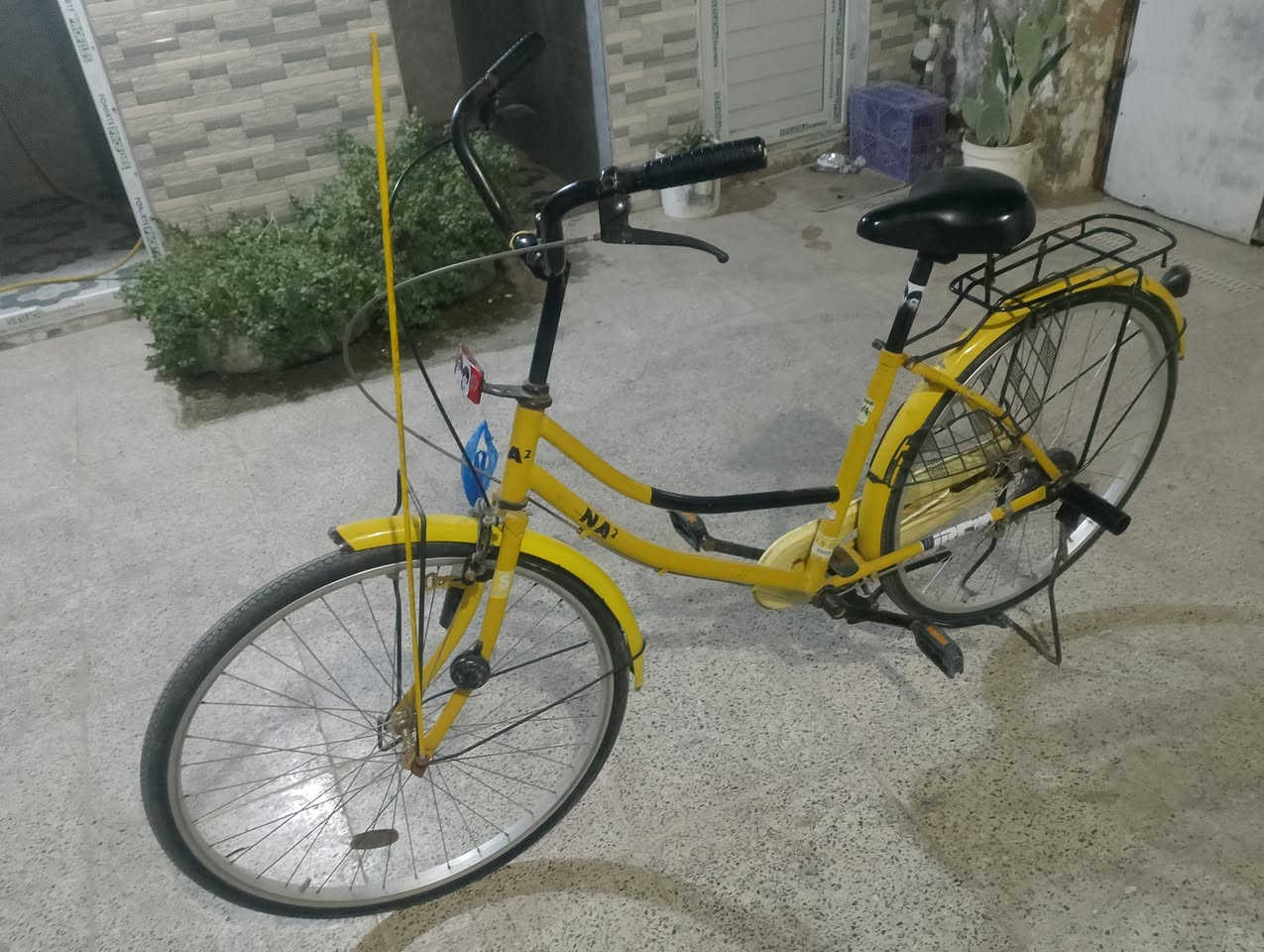 السلام عليكم. رمضان كريم 
بايسكل 26. نضيف مكاني رميثه 
سعره 85الف رقم الهاتف ***********
