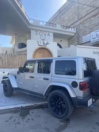 ٢٠٠٠ تيربو • هايبرد • ٣٧٥ حصان