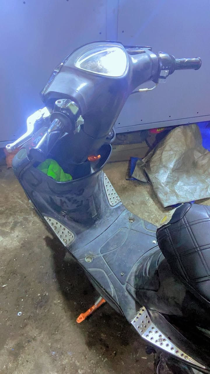 رياضية تزويد
دبلات امامية 
يدات بريك 
ستان صفح 
شيال مكينة 
دبل خلفي 
صالنصة fm 
تعلكة امامية 
ناقص بس السلف والسلف موجود بس يردله شد 
شالغة اول هندر 
سعرها ٥٥٠ وبيها مجال 
مكاني بغداد النهضة 
***********
