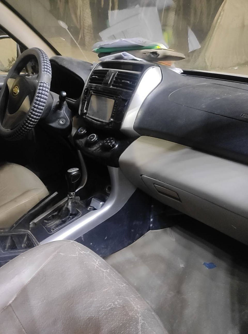 ليفان x60 2013 رقم بصرة للبيع المكان محافظة ميسان السعر 40  وبيها مجال للاستفسار الاتصال برقم ***********
