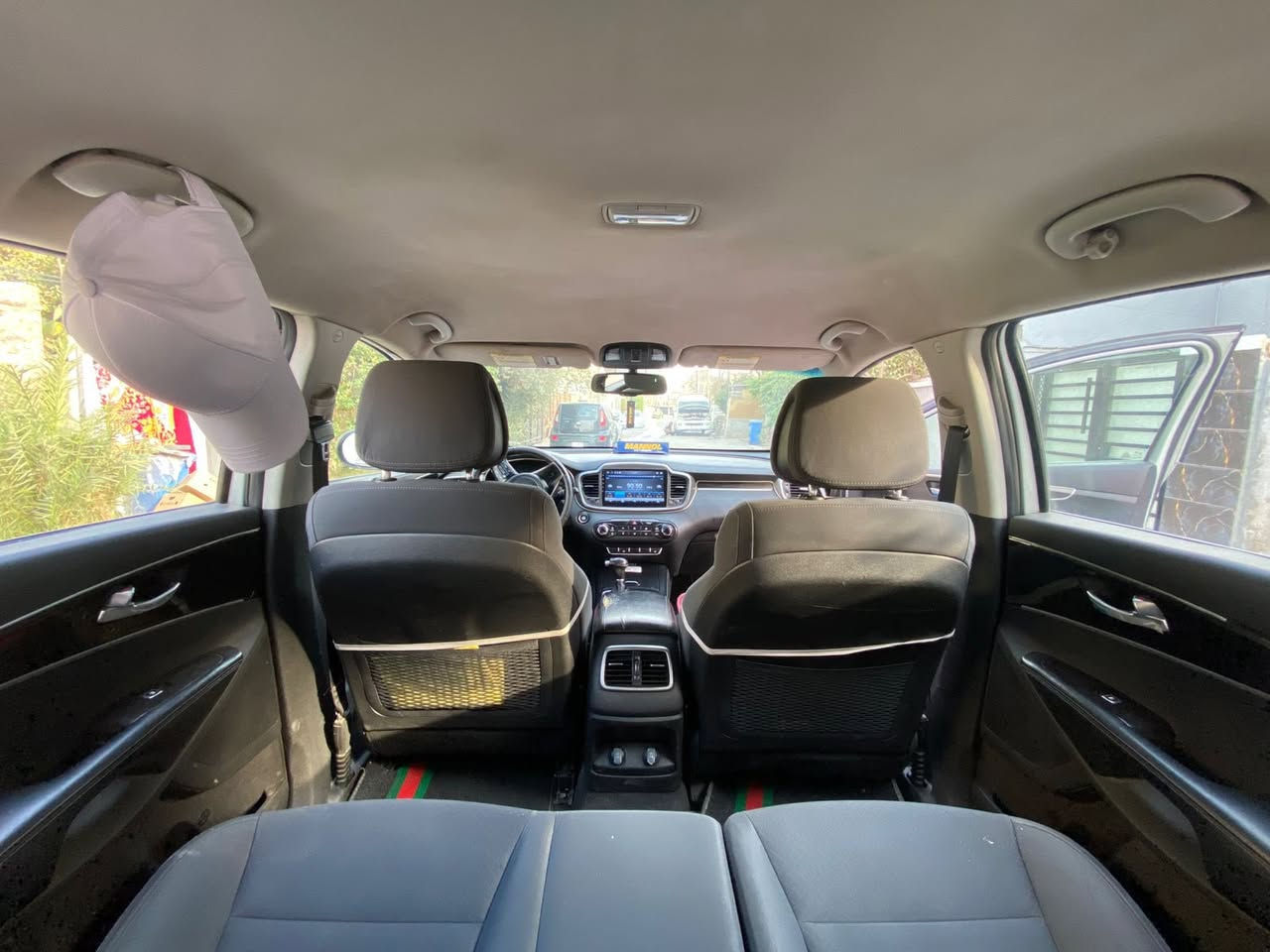 سورنتو 2016 وارد أمريكي
محركها توربو 

باب السايق والباب الخلفي الأيمن وبداية الجاملغ الامامي بيه صبغ 

كشنات تدفئة بصمة وتحكمات 

ماشية 290 كم 

جاهزة ما بيها اي نقص تحتاج ترتيبات للكشر 

السعر 146 ورقة 

***********

مكانها بغداد
