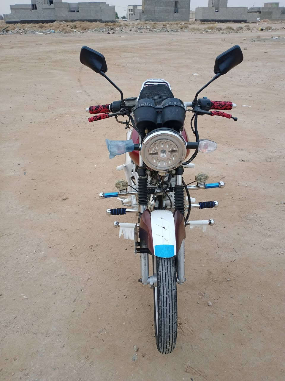 دراجه هيوشه موديل 2017حلوه وناعمه اوراق بس المكان 5كيلو مدخل حريه سعر 700بي مجال رقم  ***********
