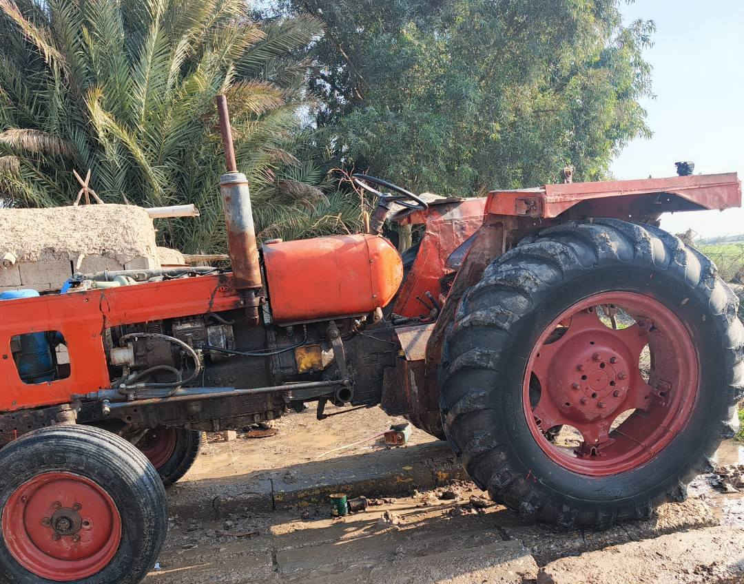 سلام عليكم مكينه عنتر للبيع مكفوله وكله شغال بم ونوزلات  استيرنه محور باور  المكينه بدون والشراي يتصل وبي خير ويتدلل *********** او ***********
